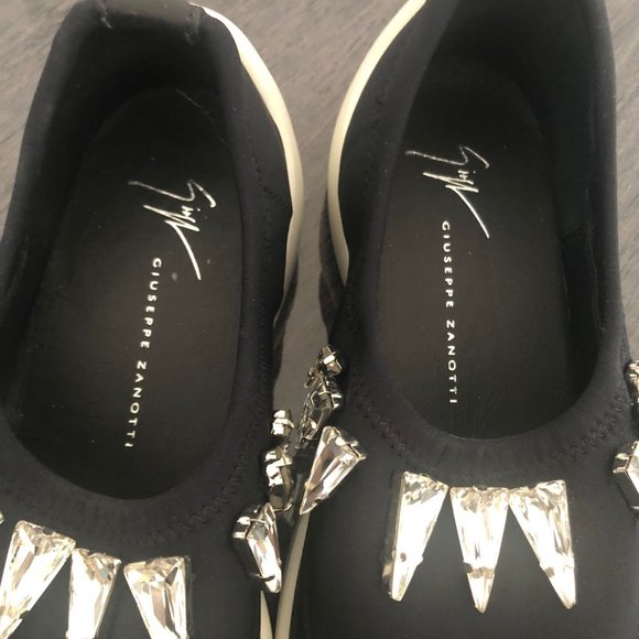Giuseppe Zanotti Black Light Jump Sneakers With Crystal - UK 40 - Picture 2 of 7